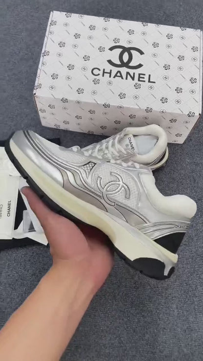 Chanel Runner